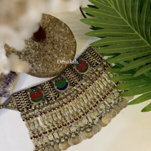 APSARA AFGHAN CHOKER