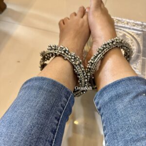 Zeda anklets pair