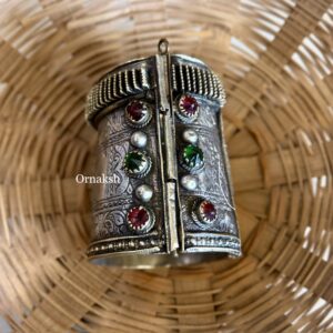 Nidyana 4 Afghan Kada