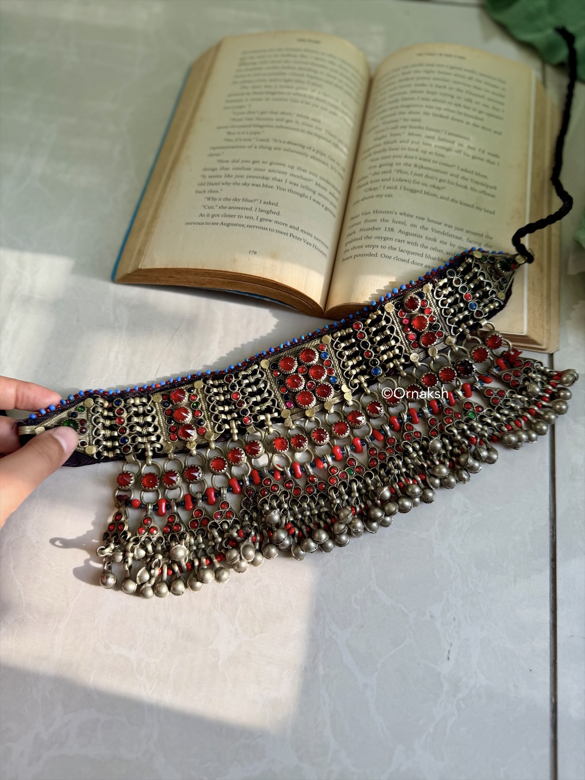 AFRAGUL AFGHAN CHOKER