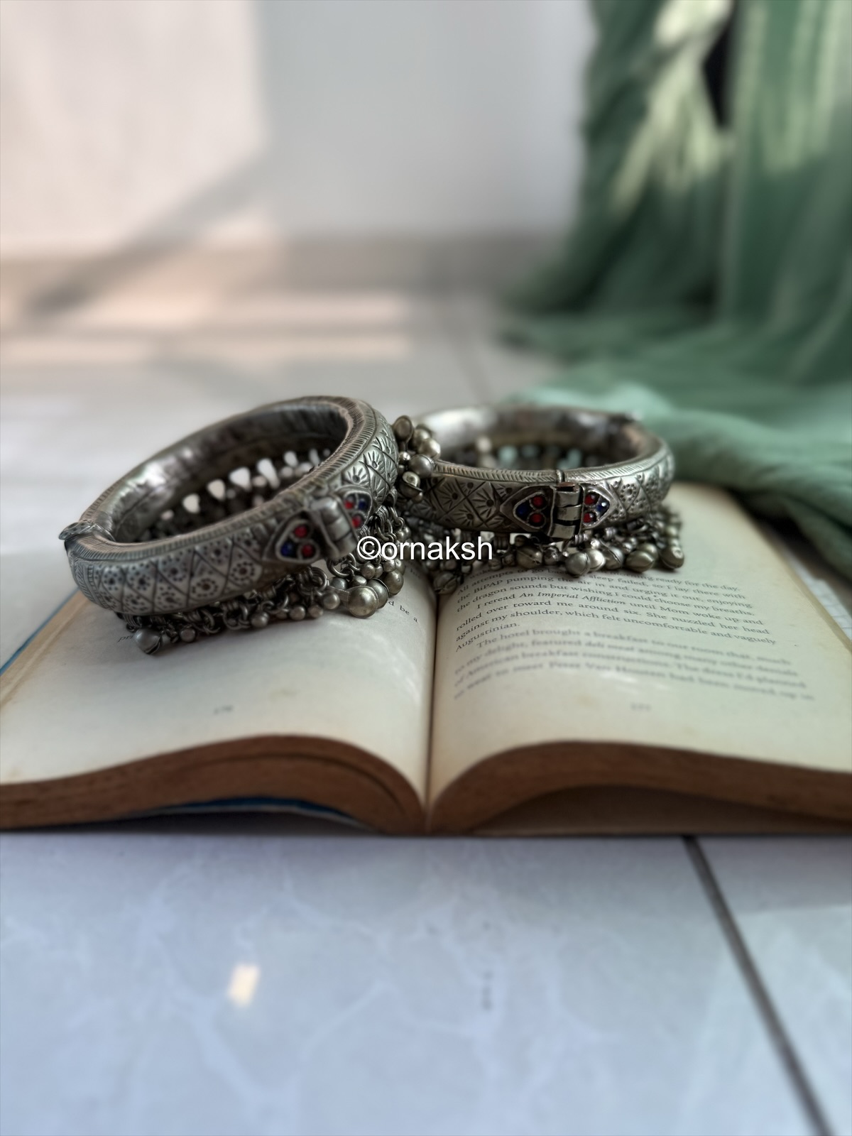 ROSELLE VINTAGE ANKLETS PAIR - Image 2