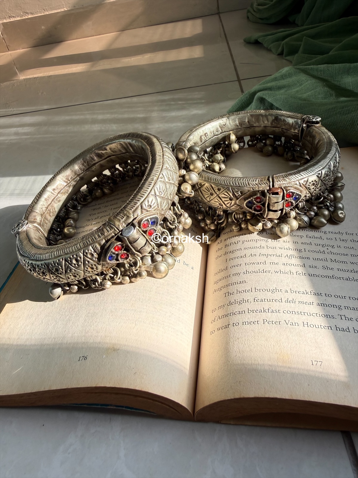 ROSELLE VINTAGE ANKLETS PAIR - Image 3